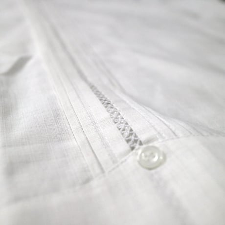 【2027年7月31日までにお届け】【受注生産】【長袖】【 ESG-10L-WR 】【 L/S GUAYAMISA 】【 FLORES 】【 WHITE x RED 】【 白 x 赤 】