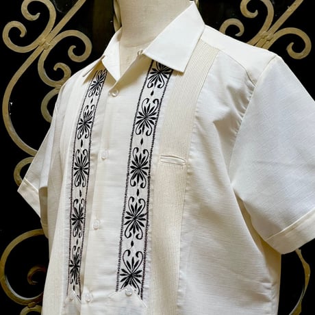 【2027年7月31日までにお届け】【受注生産】【半袖】【 ESG-01S-WB 】【 S/S GUAYABERA 】【 REJILLADA 】【 WHITE x BLACK 】【 白 x 黒 】