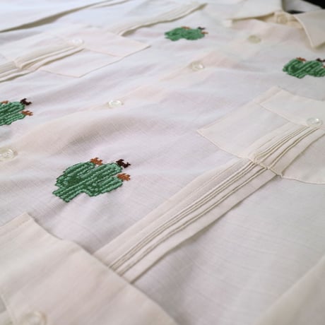 【2027年7月31日までにお届け】【受注生産】【長袖】【CACTUS 手刺繍】【HANDMADE】【CUBANA】】【 ESGP-106L-IV】【 L/S GUAYABERA】【IVORY】