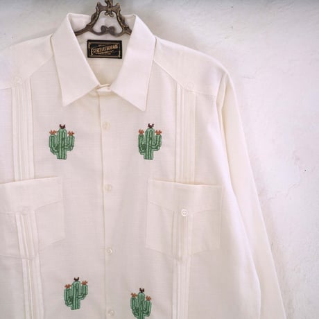 【2027年7月31日までにお届け】【受注生産】【長袖】【CACTUS 手刺繍】【HANDMADE】【CUBANA】】【 ESGP-106L-IV】【 L/S GUAYABERA】【IVORY】