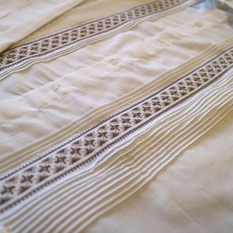 【お取り寄せ商品】【長袖】【ESG-109L-WBR】【CRUZ】【 GUAYAMISA】【 L/S GUAYABERA】【WHITExBROWN】