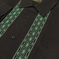 【2027年7月31日までにお届け】【受注生産】【長袖】【 ESGS-04L-BJA 】【 L/S GUAYABERA 】【 REJILLADA ASA 】【 麻の葉柄 】【 BLACKxJADE】