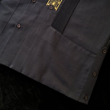 【2027年7月31日までにお届け】【受注生産】【半袖】【 ESGS-04S-BG 】【 S/S GUAYABERA 】【 REJILLADA ASA 】【麻の葉柄】【BLACK x GOLD】
