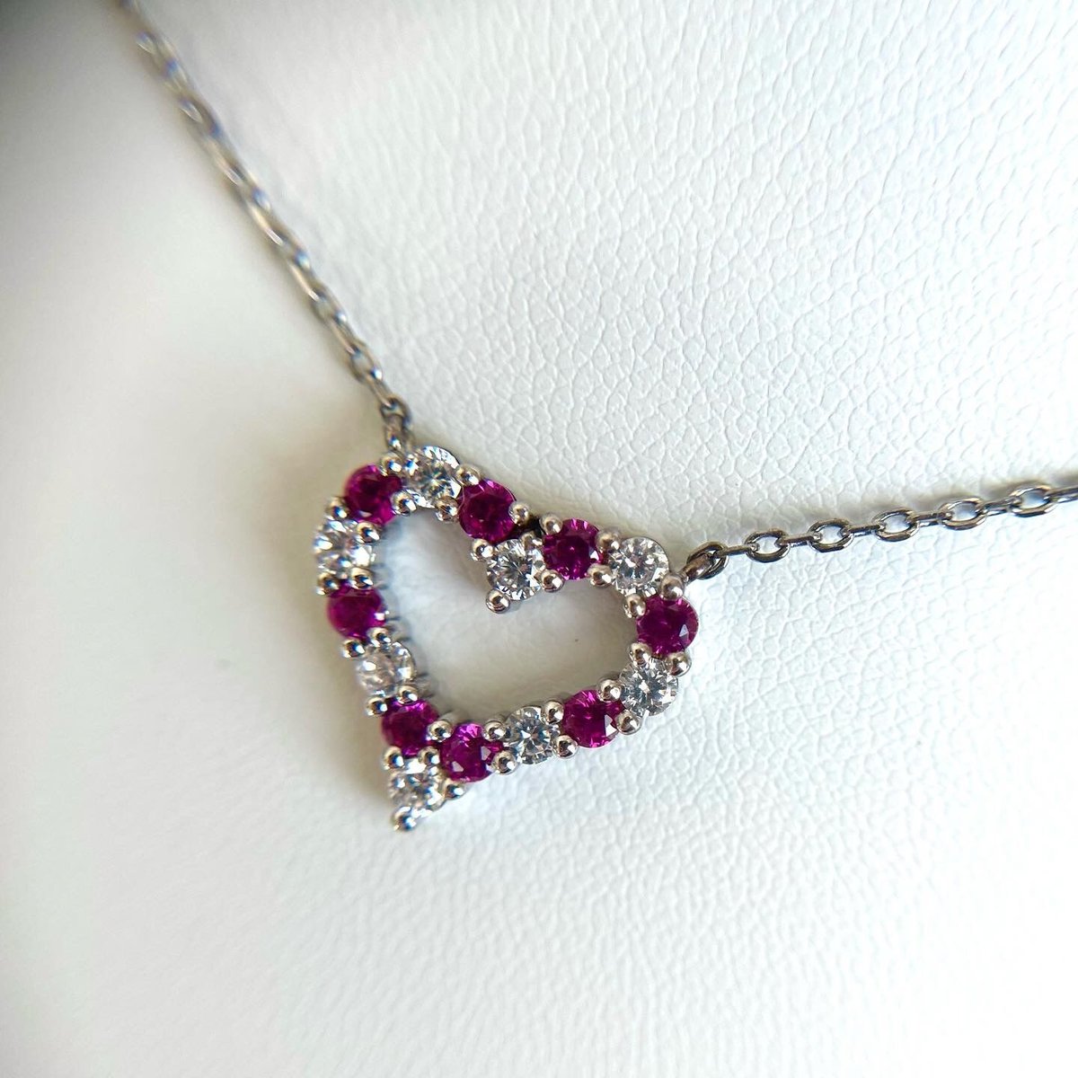濃厚レッドルビー❗️計0.73CT✨プラチナルビーダイヤネックレス トップ