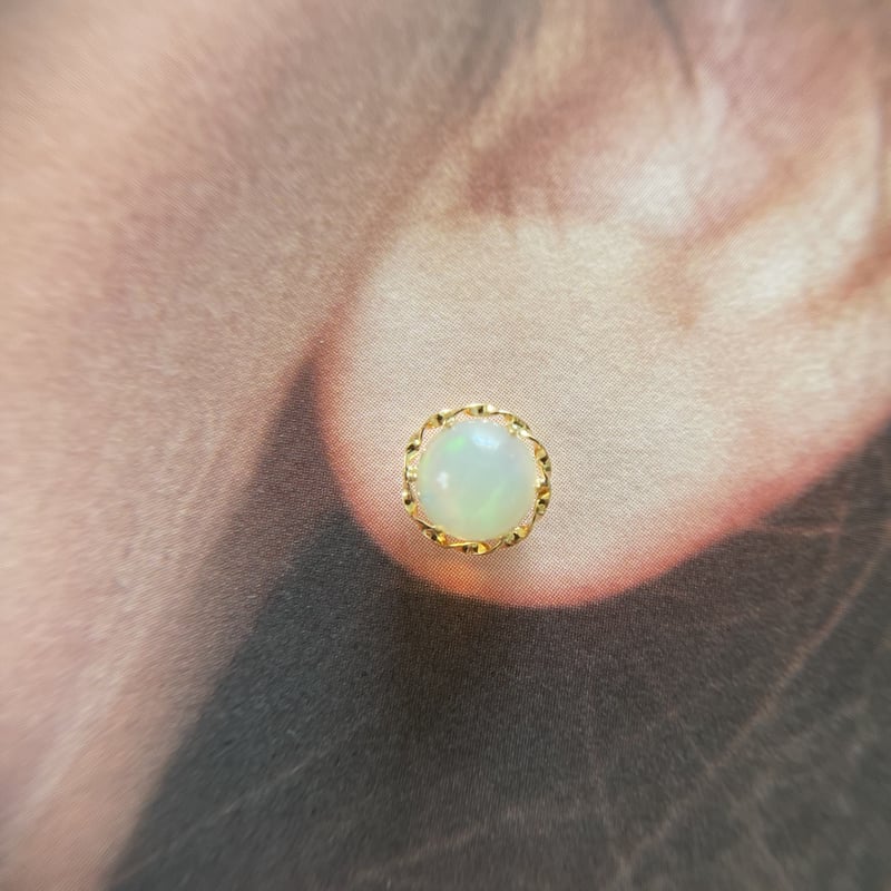 K18YG天然オパールピアス | Flora Kimiko Jewelry & Stone K18YG天然オパールピアス | Flora Kimiko Jewelry & Stone