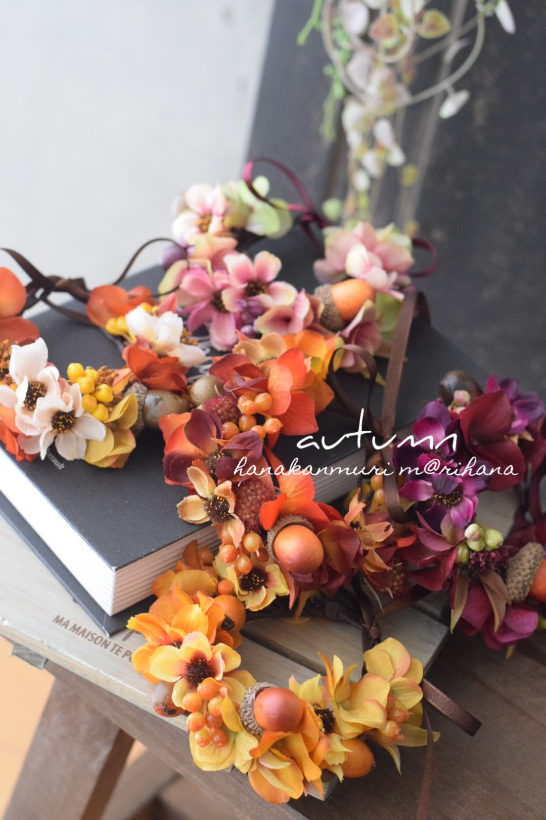 秋の造花　お楽しみ箱いっぱい‼️柿、毬栗、紅葉、ススキ、どんぐり… Amazon｜造花 ススキ 75cm｜造花 オンライン通販