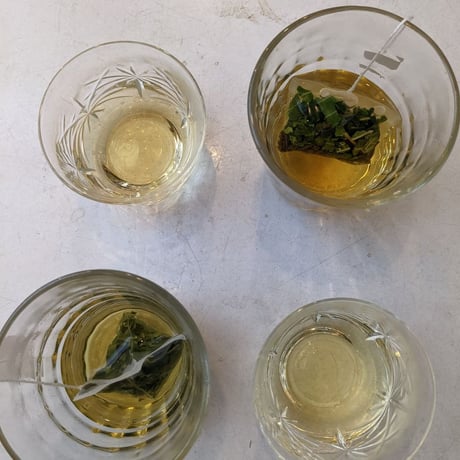 無花果緑茶(3g✕5p)キューブBOX入り