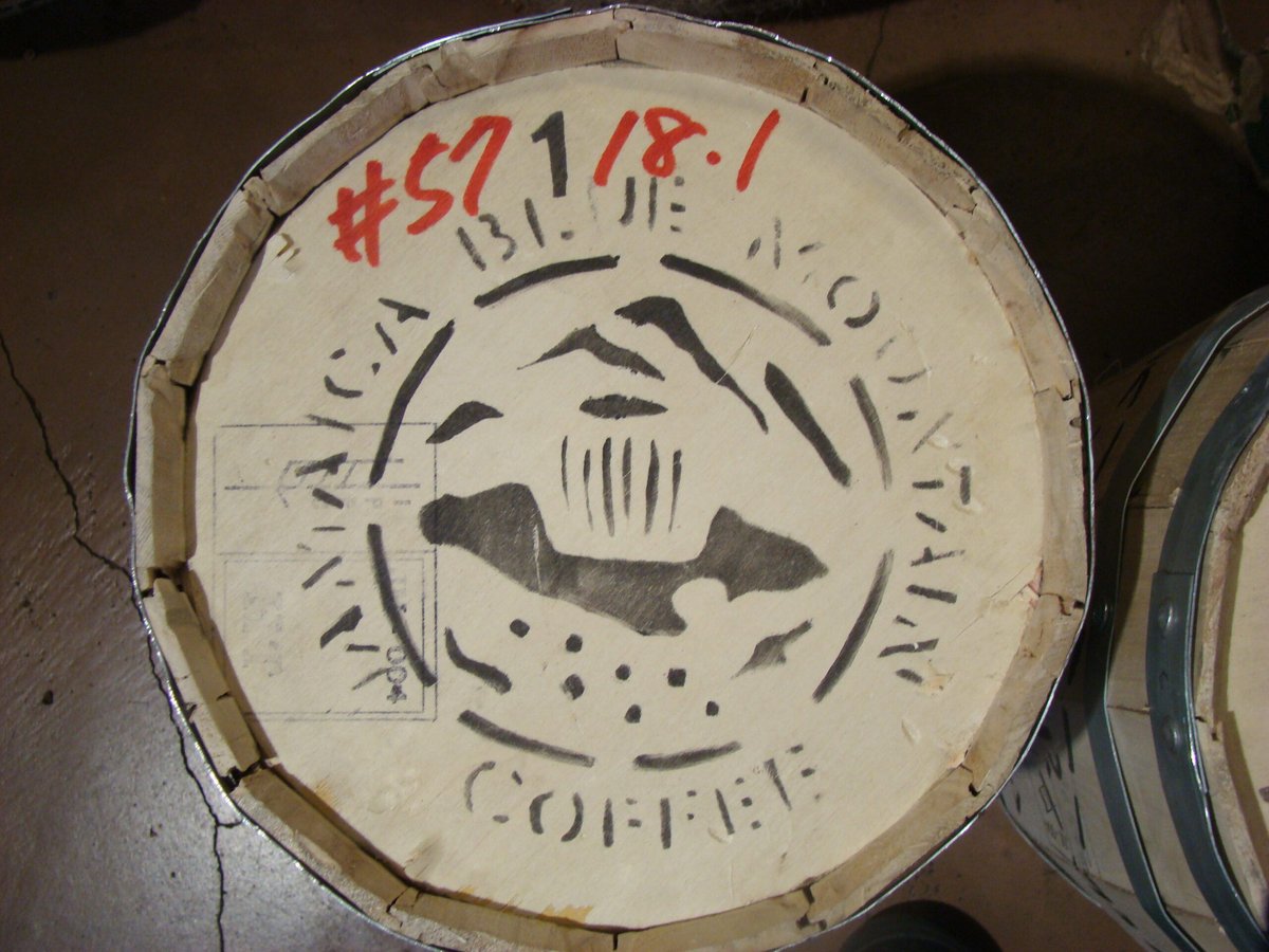 ブルーマウンテン 15㎏ 空の木樽 | The Coffee Market ブルーマウンテン 15㎏ 空の木樽 | The Coffee Market