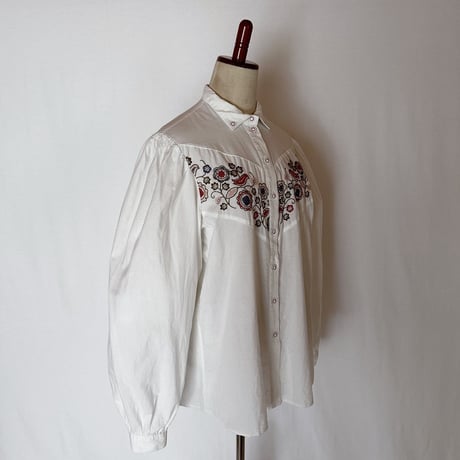 80's Euro Vintage Cotton Flower Embroidery Shirt