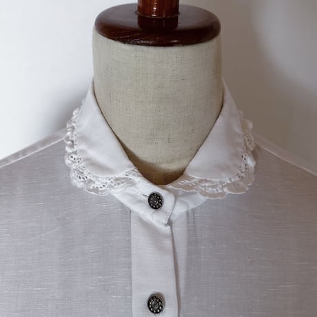 80's Euro Vintage Round Collar and Volume Sleeve Design Blouse