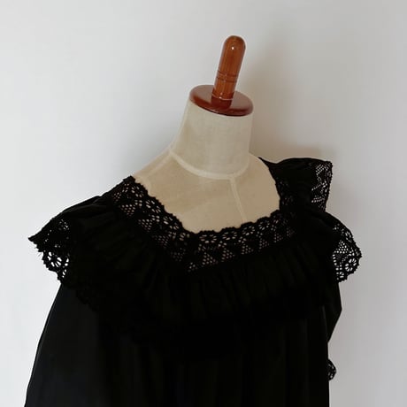 80's Euro Vintage Black Volume Sleeve Tunic Blouse