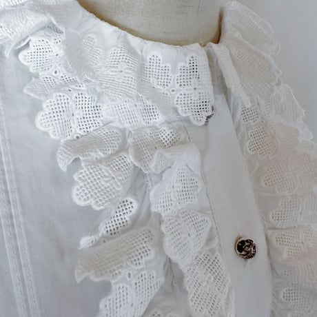 80's Euro Vintage Cutwork Lace Frill Design Blouse