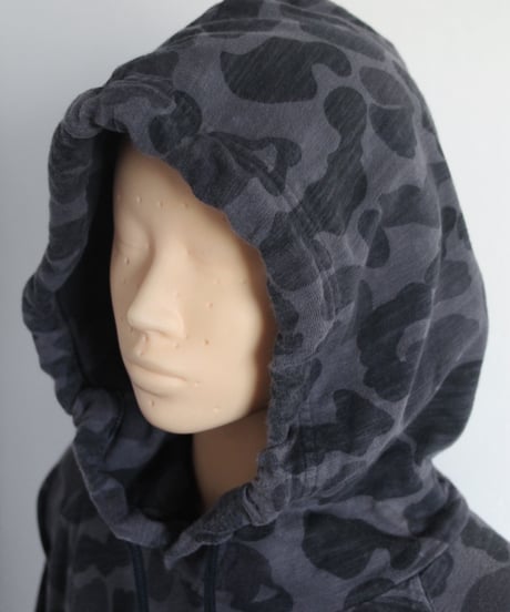 late10s 🖤🩶🖤 hoodie made in pakistan