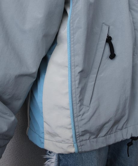 around00s 👽🧊🔊 light jacket made in china