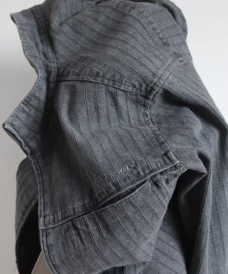 00s 🌫️ light jacket made in china