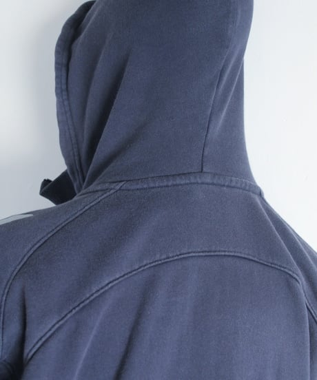 late00s-early10s ASICS 🦾 faded technical zip-up hoodie made in china