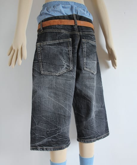 late00s-early10s 🩻🌫️🦇 trash denim shorts made in china