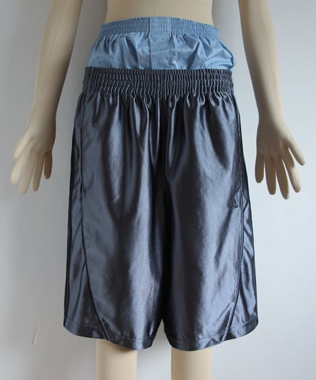 mid00s 🦈⚙️🔪 metallic shorts made in thailand