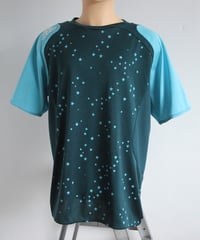 early10s ⭐️🌏 sports shirt made in china