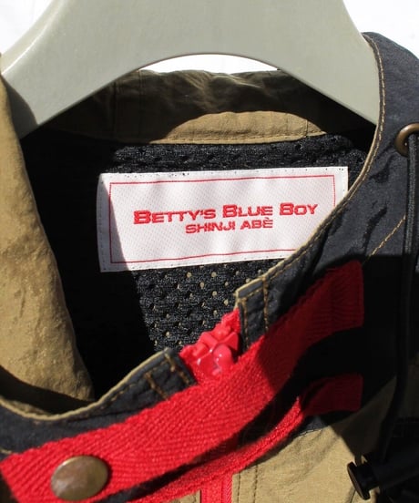 around00s BETTY’S BLUE BOY tech jacket made in china