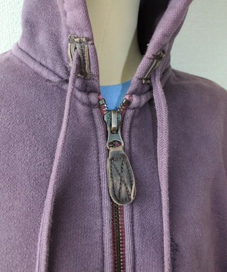 late00s-early10s 😈 faded zip-up hoodie made in china