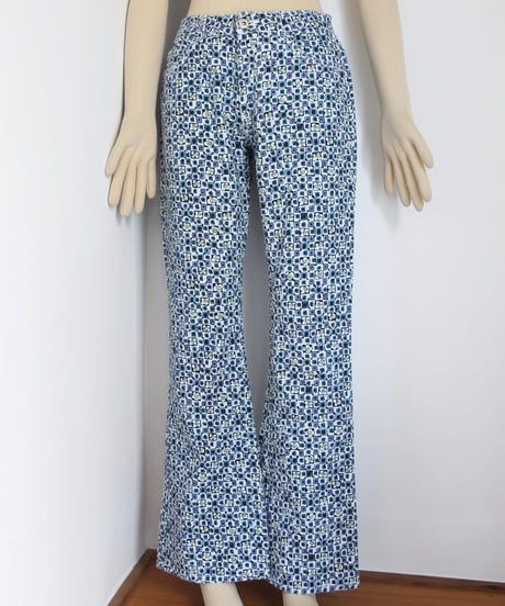 90s 💙💦 flower jeans made in usa