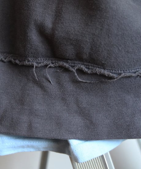 mid00s 🐺⚜️ zip-up sweatshirt made in pakistan