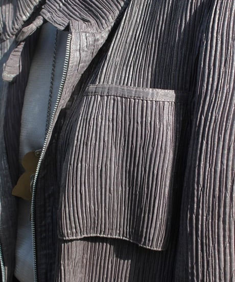 like a MATRIX pleats coat made in unknown maybe 🇰🇷
