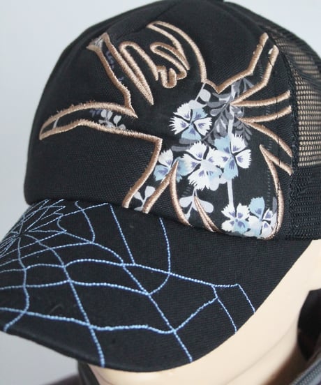 late00s 🕷️🌐🌸🕸️ tracker cap made in china