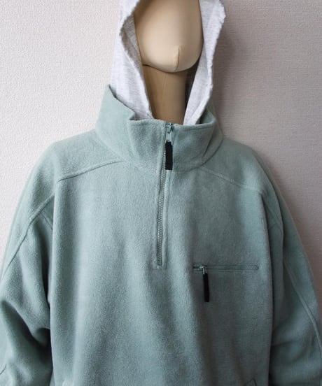 00s 👻 half-zip fleece made in china