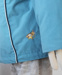 early00s 🐒🍌 snowboarding jacket made in china