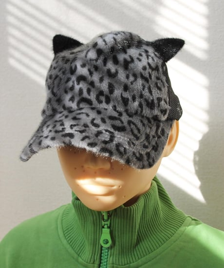 around10s 🐺🐾👂🏿 cap made in korea