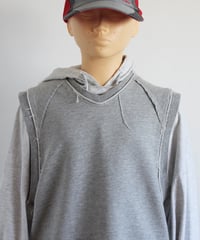 mid00s 🐭🪡🌫️ sweat vest made in china