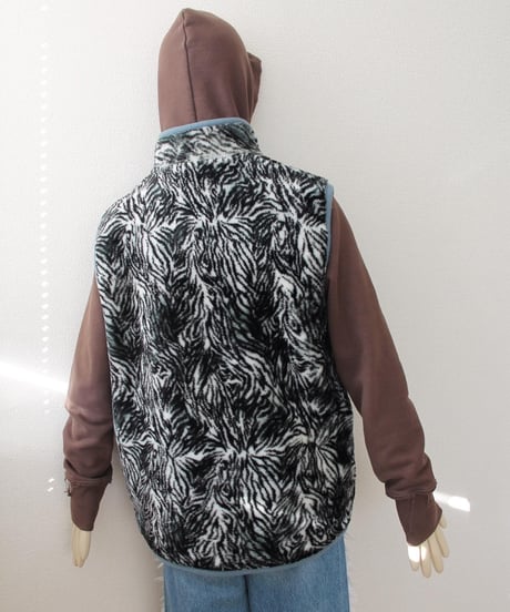 around10s 🦓💦 fleece warm vest made in china