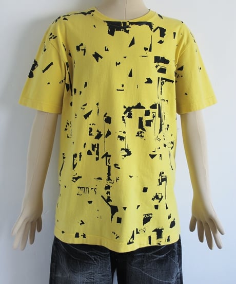 00s 🐝🌫️🏢 tee made in unknown