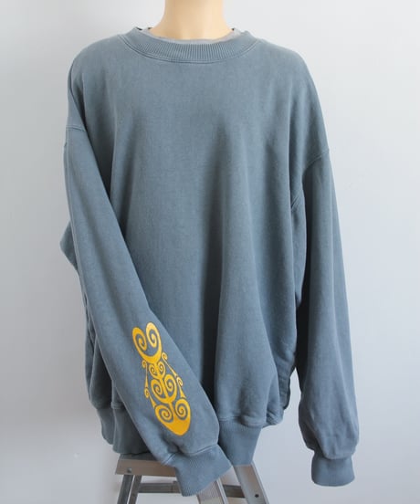 early00s 🥦💛⤵️ sweatshirt made in usa