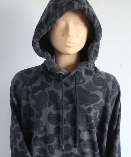 late10s 🖤🩶🖤 hoodie made in pakistan