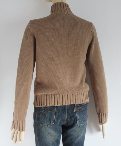 around10s DKNY JEANS 🥠 cotton knit top made in china