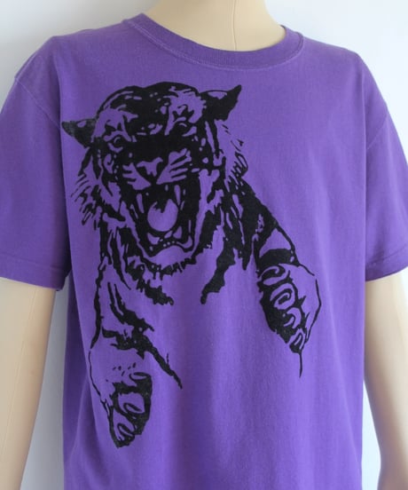 00s 👿🐯 tee made in china