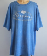early00s 🌈☁️✨ tee made in usa/honduras