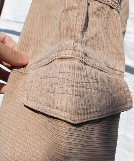 around00s corduroy tech pants made in china