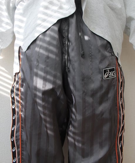 00s ASICS 👽🍊 shaka pants made in china