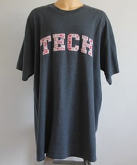 late00s TECH 👘🌸 tee made in honduras