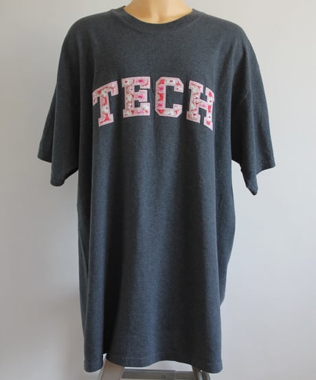 late00s TECH 👘🌸 tee made in honduras