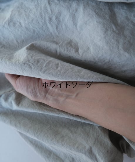 ララクシュエリブラウス
