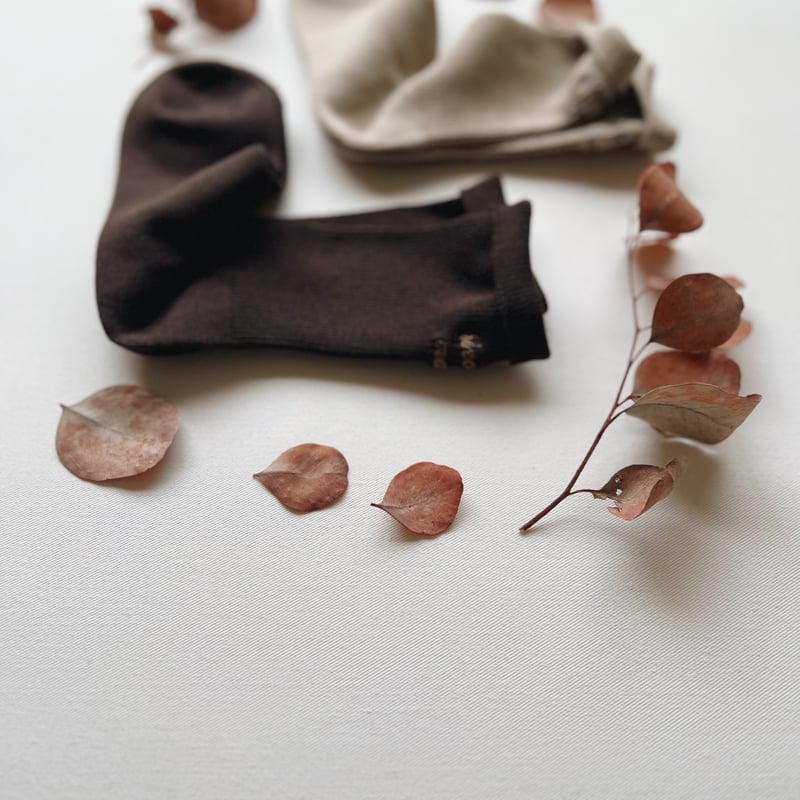 hitoharimama ロゴ入り靴下2点セット (ノベルティ袋付き) | hitoharimama 