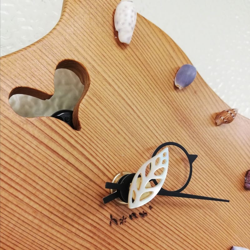 シンプル屋久島形 屋久杉時計/夜光貝リーフ秒針 | honu