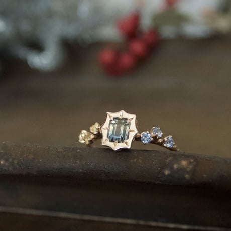 glint star bi-color sapphire ring