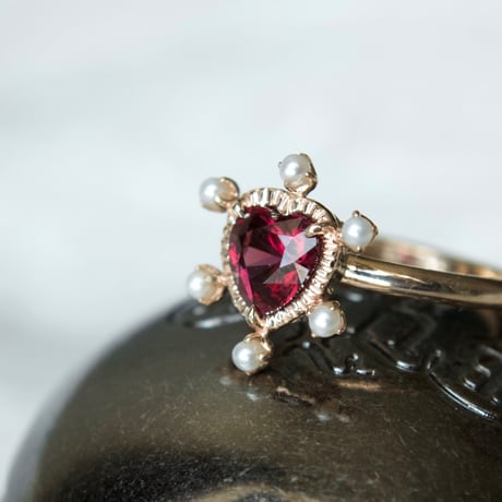 lady pearl heart ring