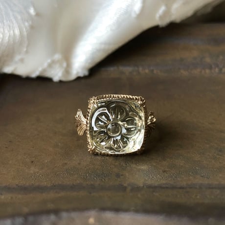 romantic grass green amethyst ring